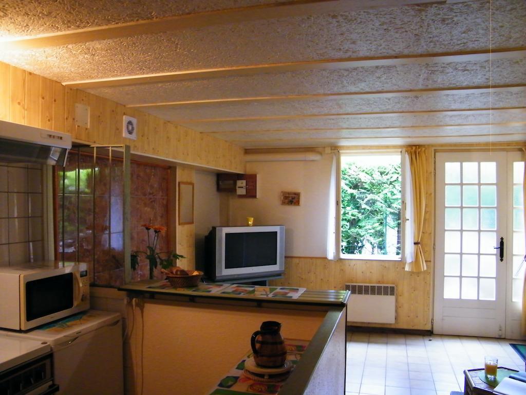 Villa Des Capucins Luxeuil-les-Bains Oda fotoğraf